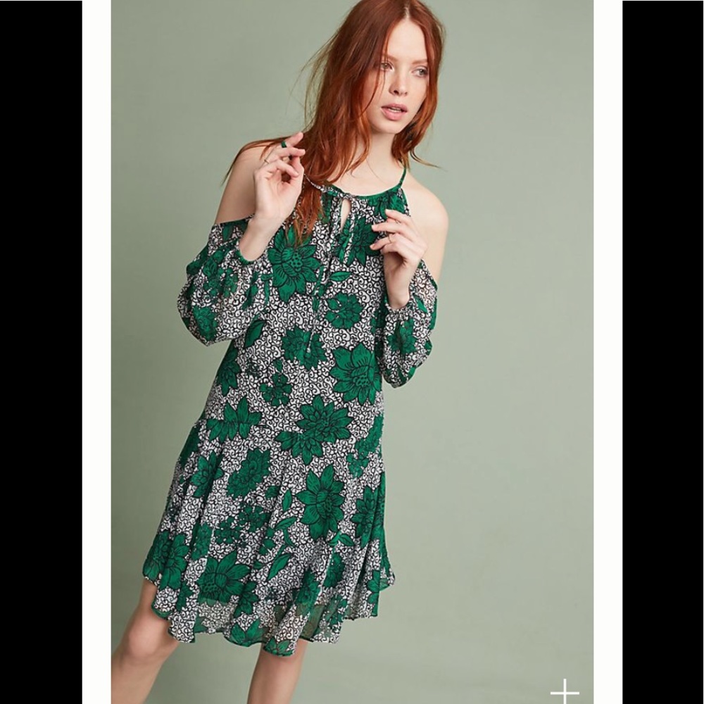 Cyprus open shoulder dress. 💕💕💕